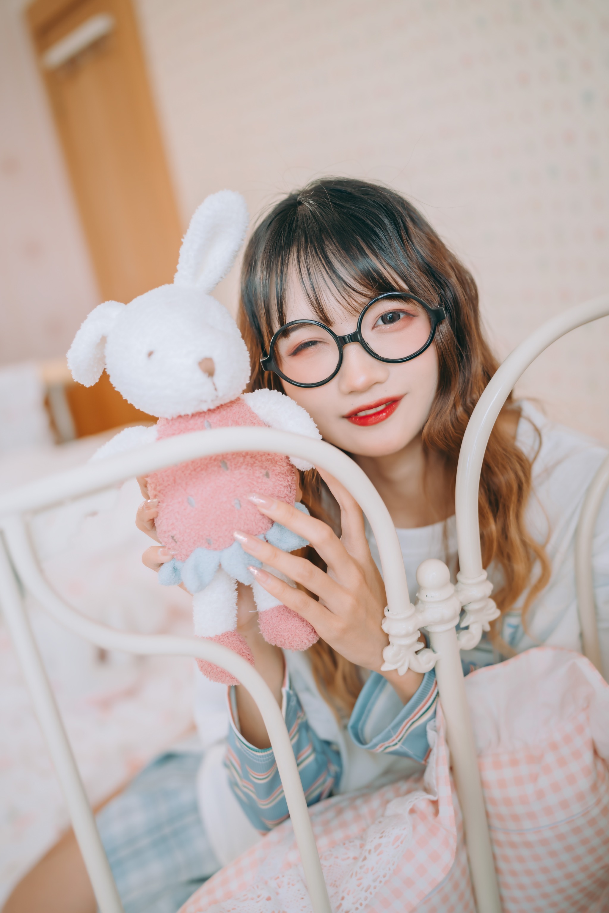 图片[1]-兔子Zzz不吃胡萝卜 – NO.033 全糖去冰 [22P]-XikXak